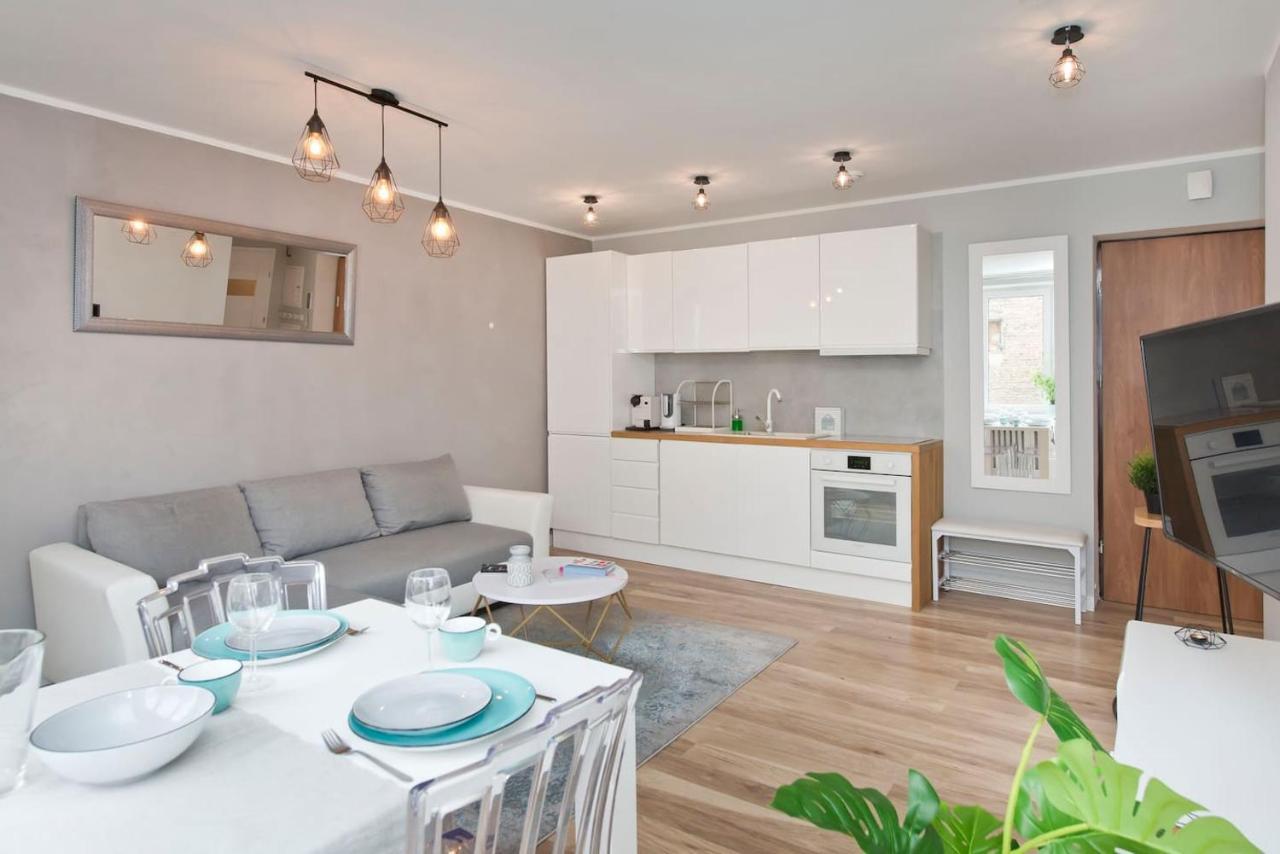 Stay Hip In Vibrant Centrally Located Apartment In Old Town Gdańsk Eksteriør billede
